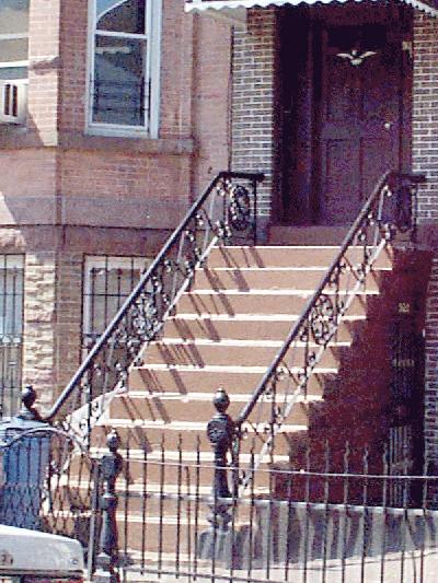 stoop_of_522_52nd_st.jpg